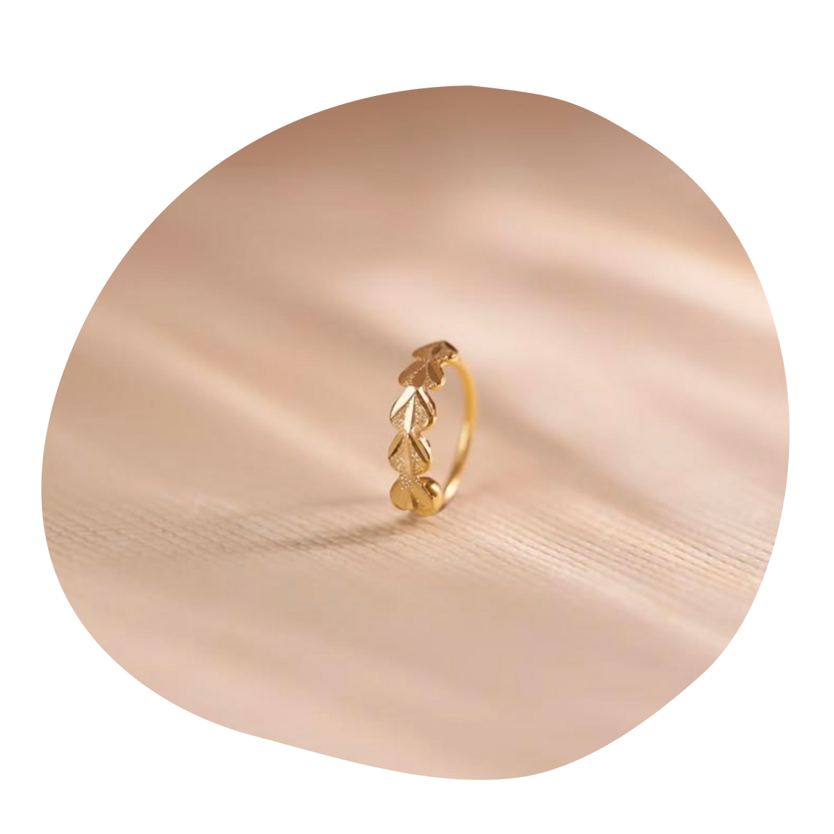 ⁠Nose pin