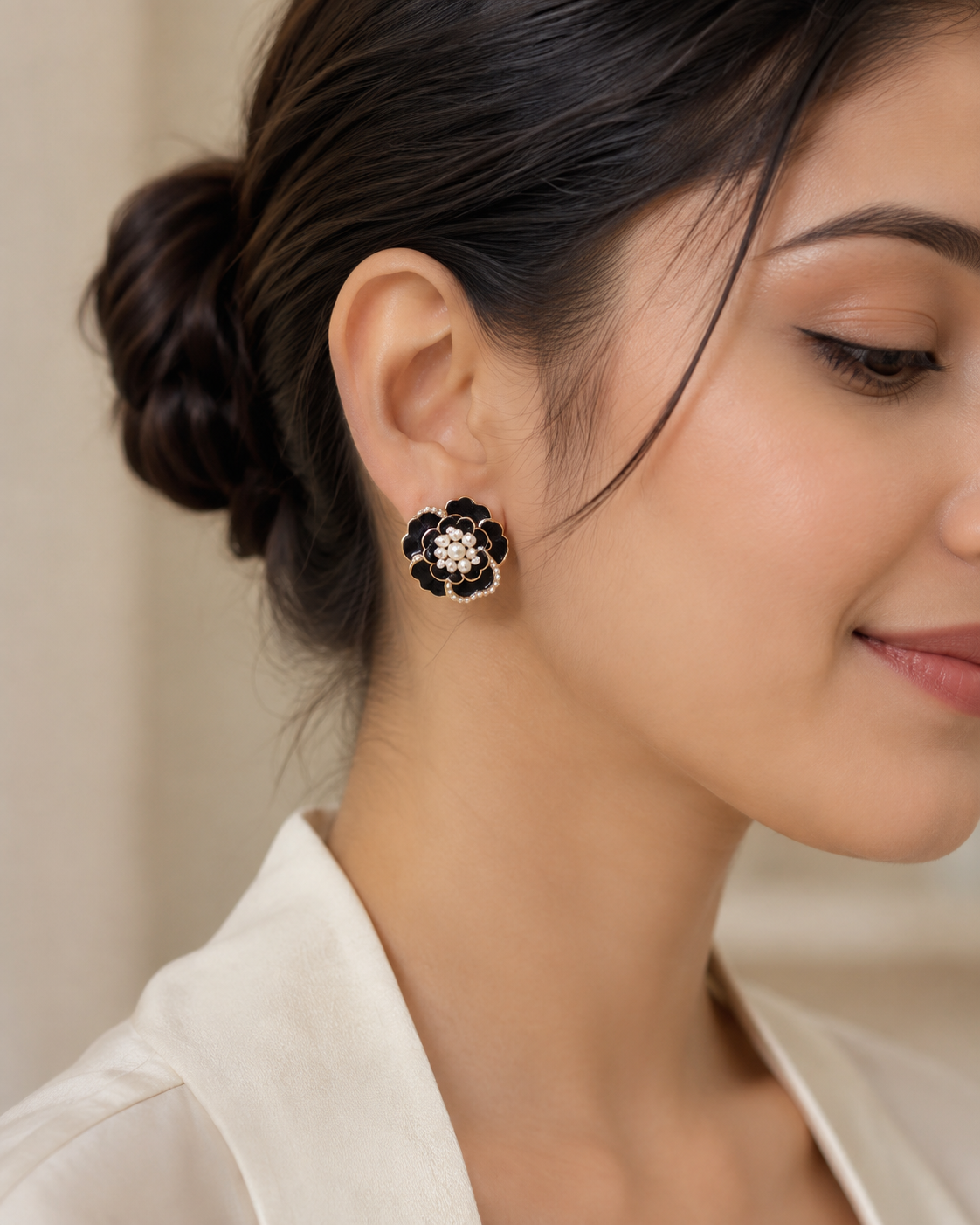 Elegant Black Pearl Floral Stud Earrings