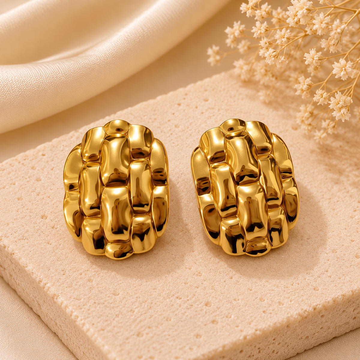 Luxe Chain Link Stud Earrings (Anti-Tarnish)