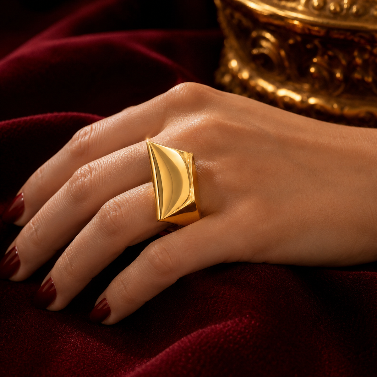 Luxe Prism Statement Ring (Anti-Tarnish)