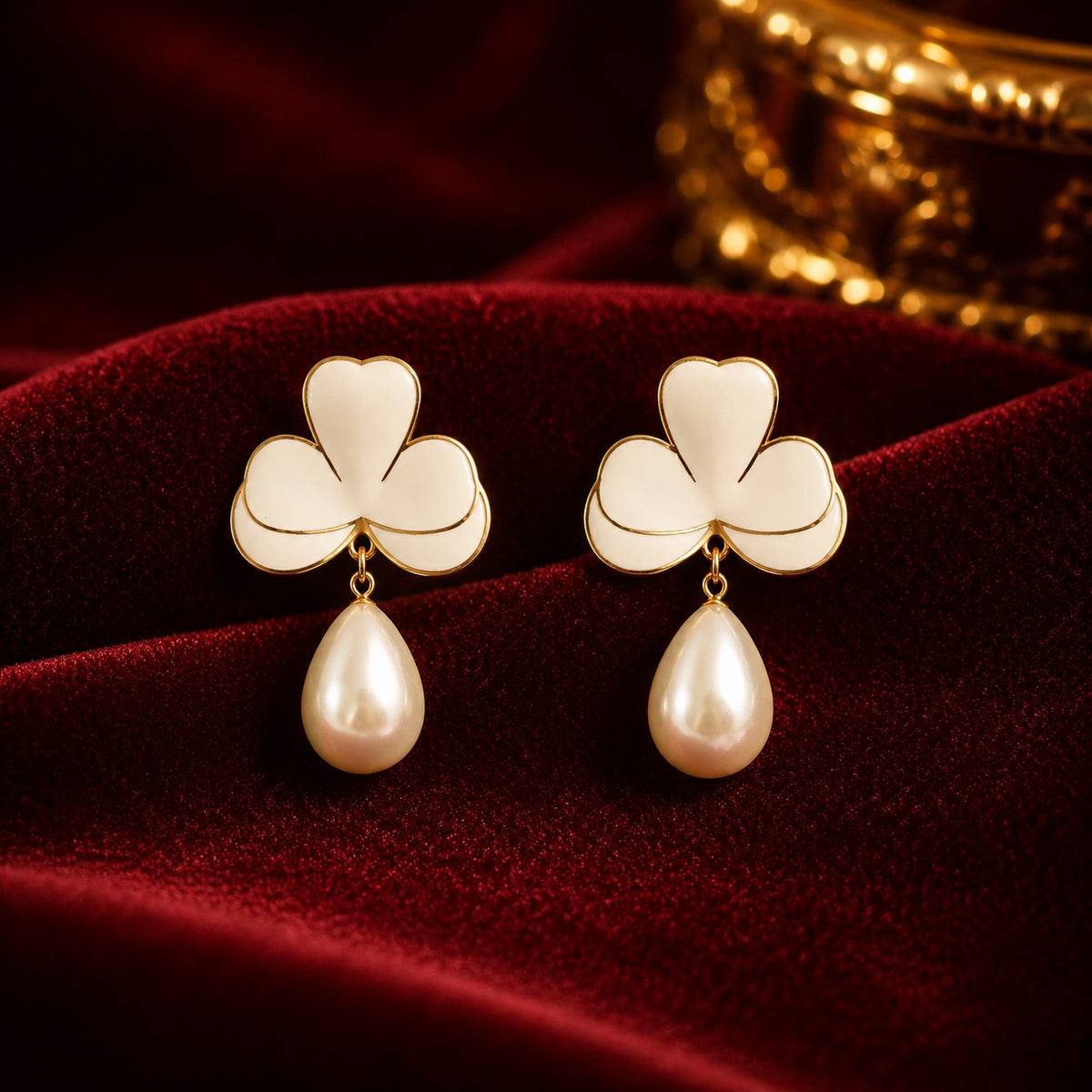 Clover Pearl Drop Earrings | Anti-Tarnish