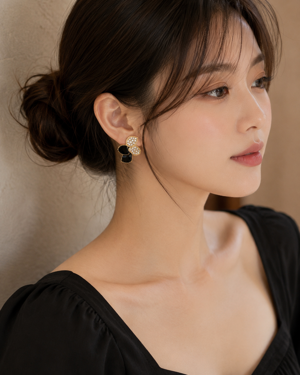 Korean-Inspired Black & Crystal Petal Stud Earrings